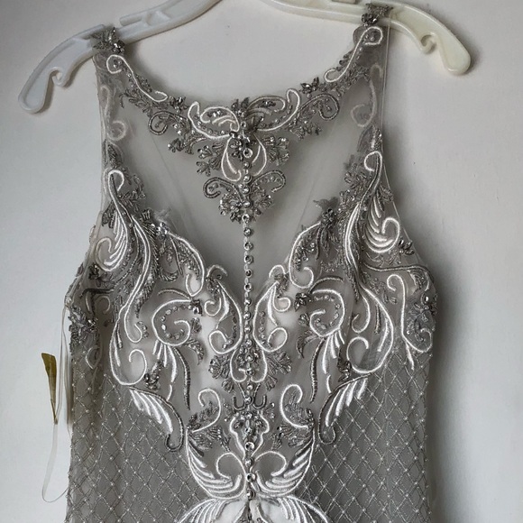 Watters wedding dress in ivory. Size 8. - Picture 4 of 8